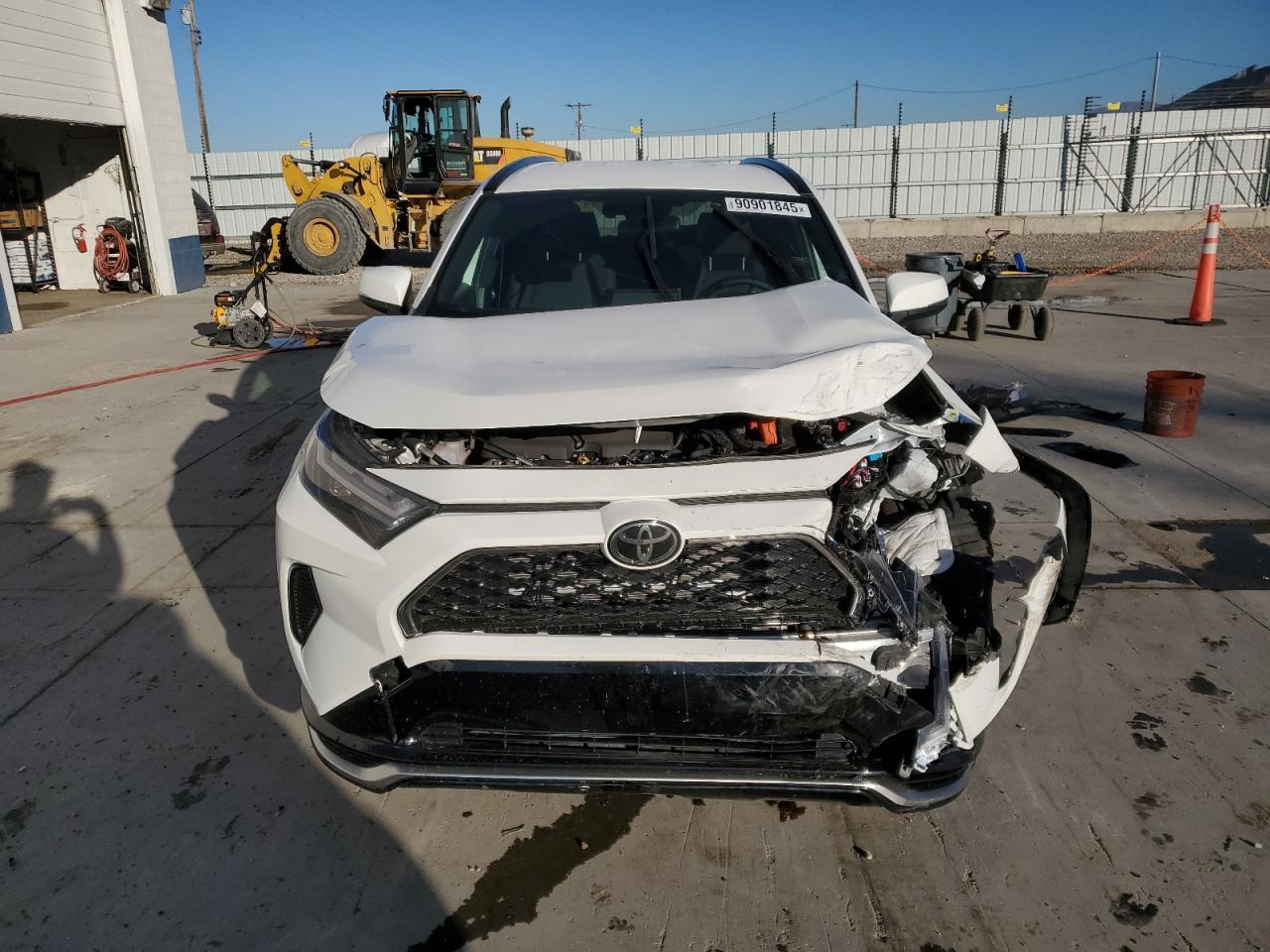 2025 Toyota Rav4 Se - Image 5