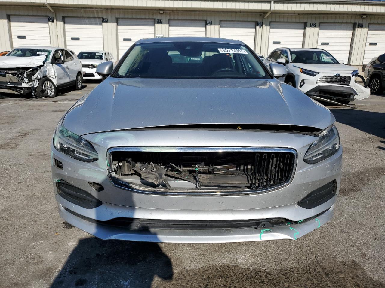 2018 Volvo S90 T5 Momentum - Фото 5