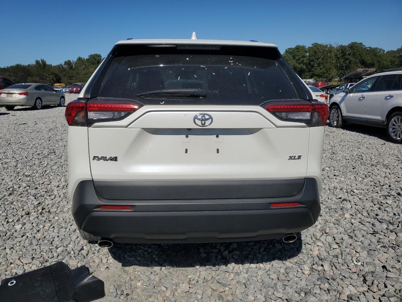 2021 Toyota Rav4 Xle Premium - Фото 6