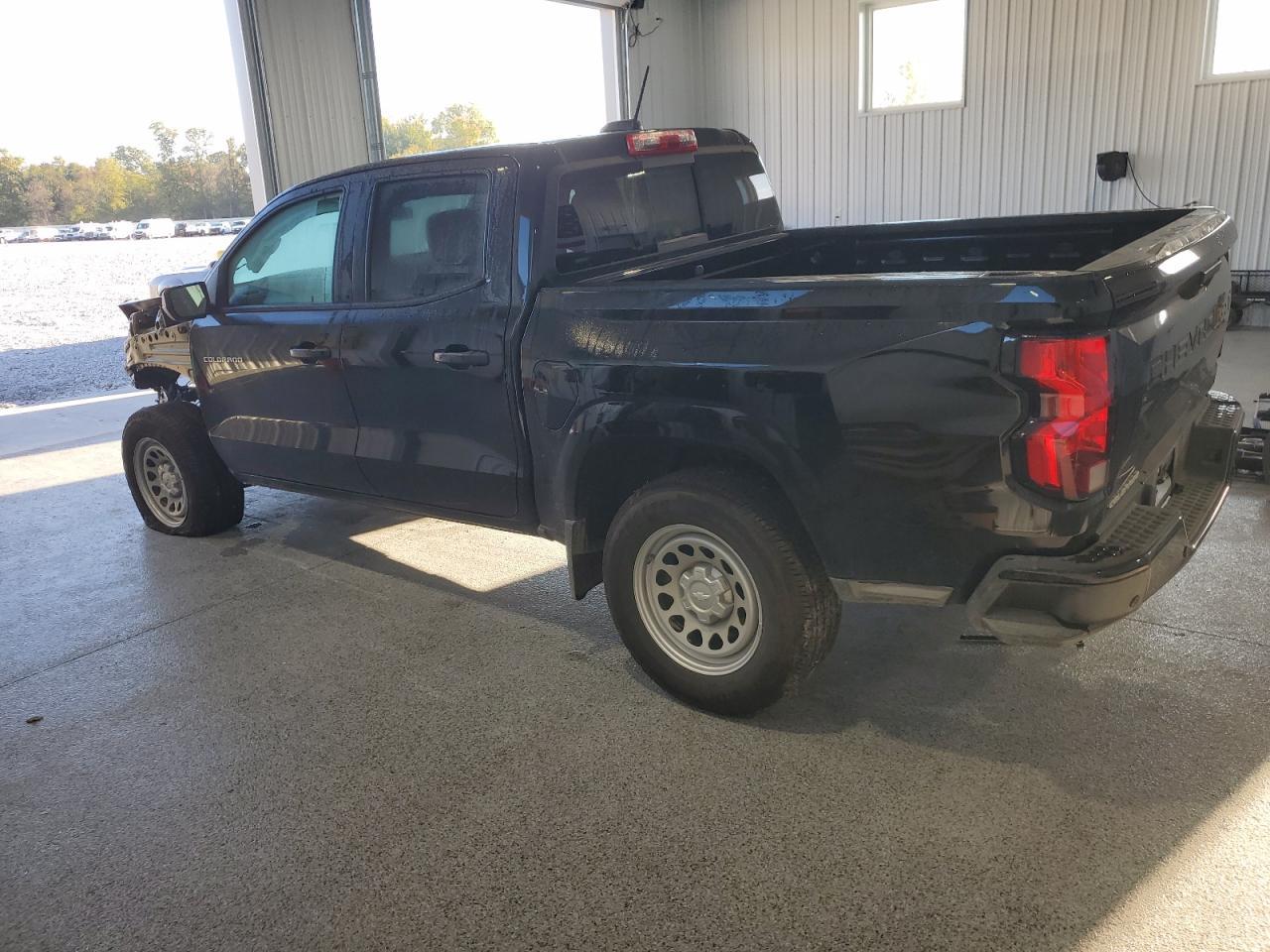2025 Chevrolet Colorado - Image 2