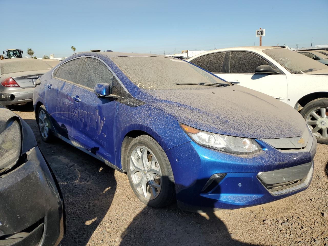 2017 Chevrolet Volt Premier - Image 4