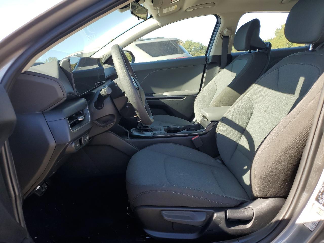 2025 Kia K4 - Фото 7