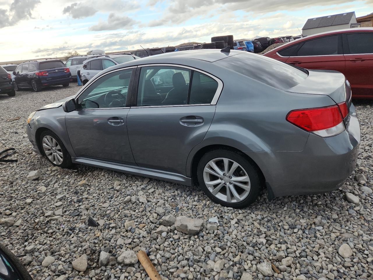 2011 Subaru Legacy 2.5I Limited - Image 2