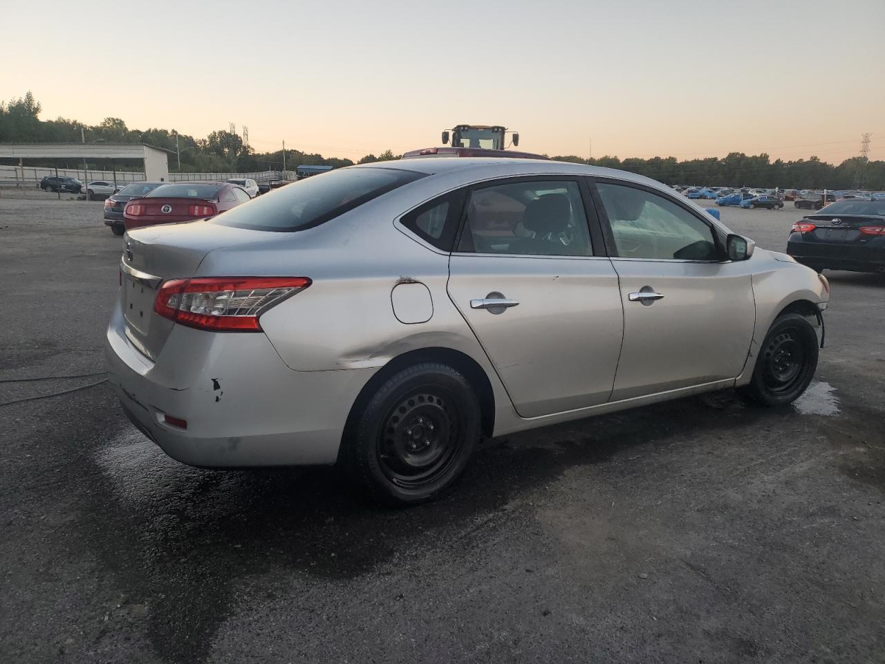 2015 Nissan Sentra S - Фото 3
