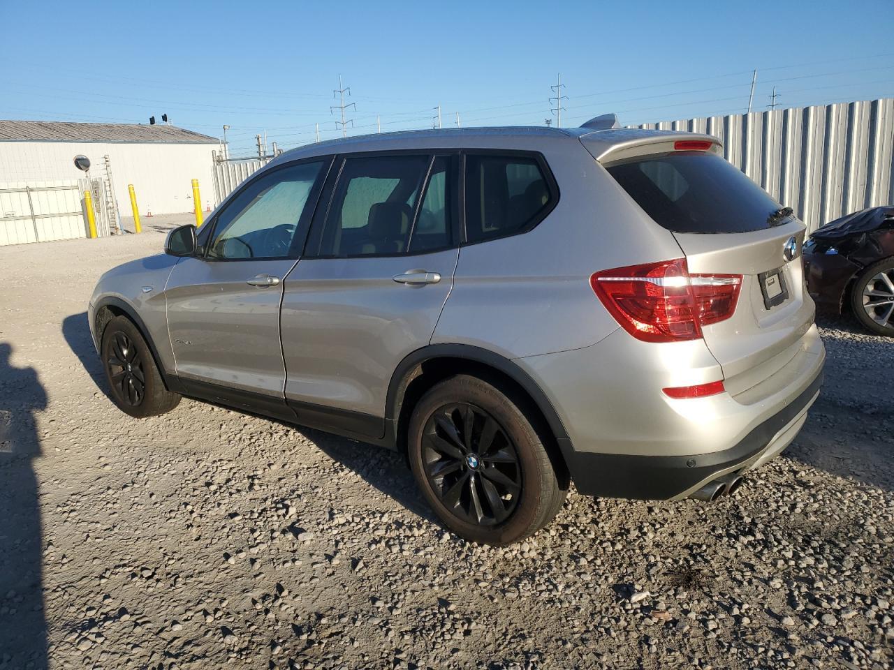 2015 BMW X3 xDrive28I - Фото 2
