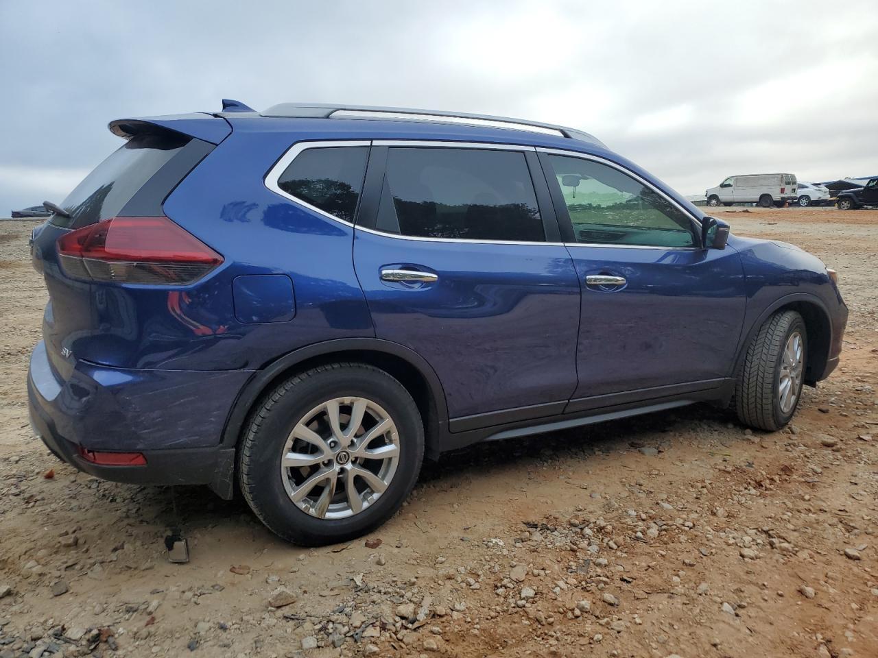 2018 Nissan Rogue S - Фото 3