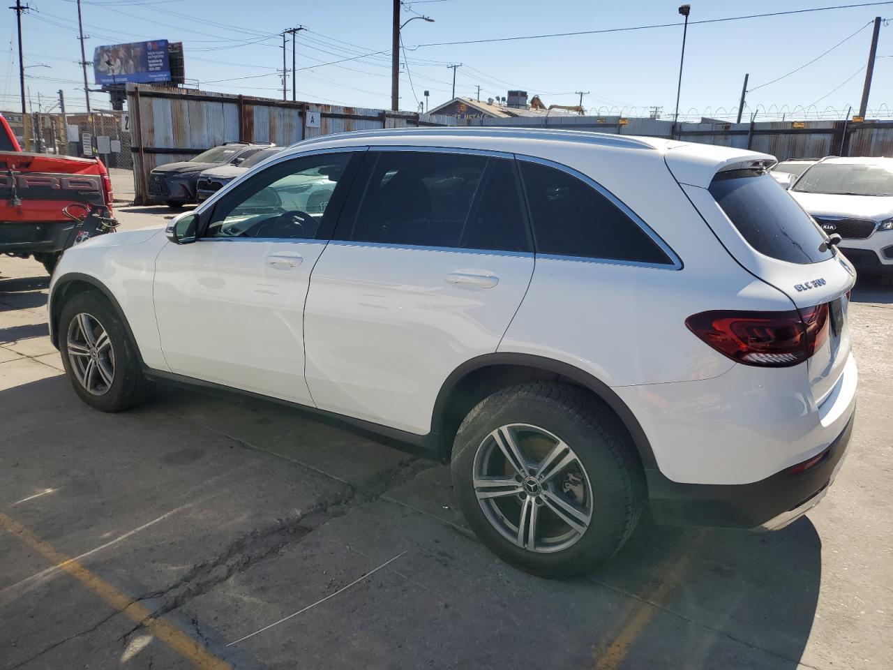 2020 Mercedes-Benz Glc 300 4Matic - Фото 2