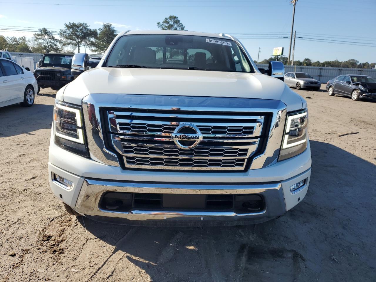 2021 Nissan Titan Sv - Image 5