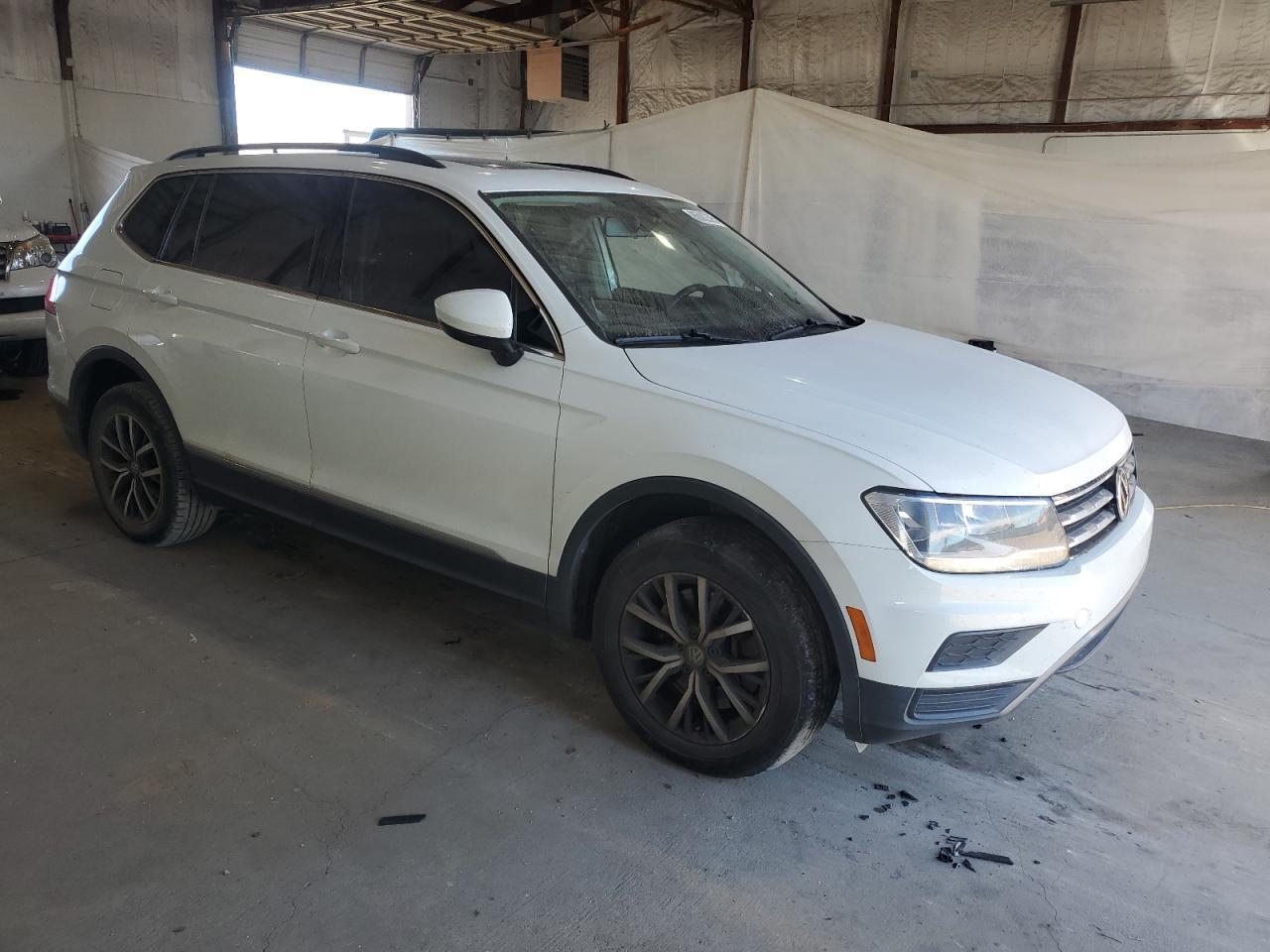 2020 Volkswagen Tiguan Se - Фото 4