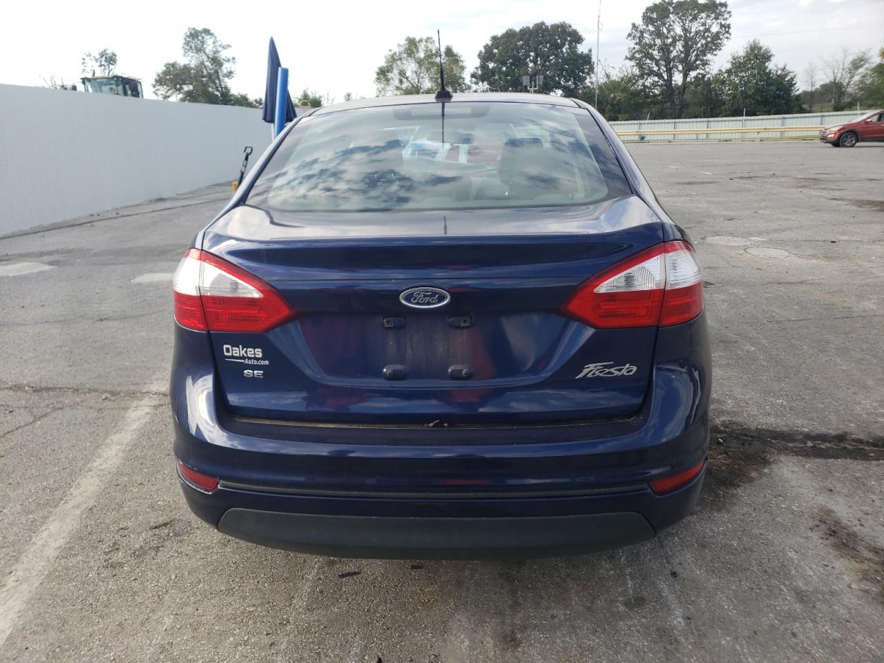 2016 Ford Fiesta Se - Image 6