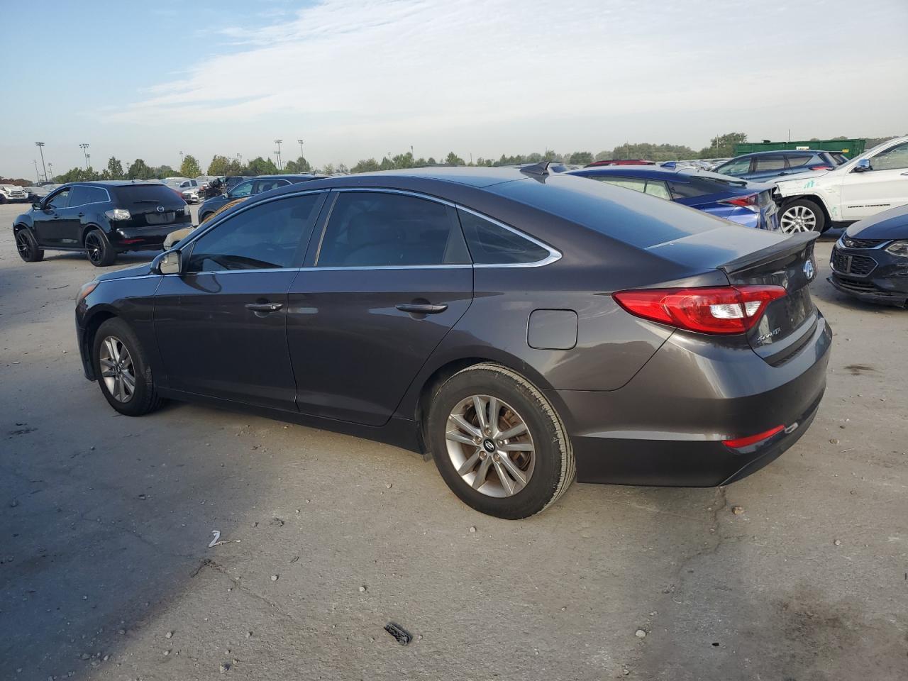 2016 Hyundai Sonata Se - Фото 2