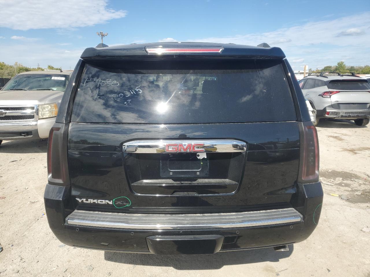 2016 GMC Yukon Xl Denali - Фото 6