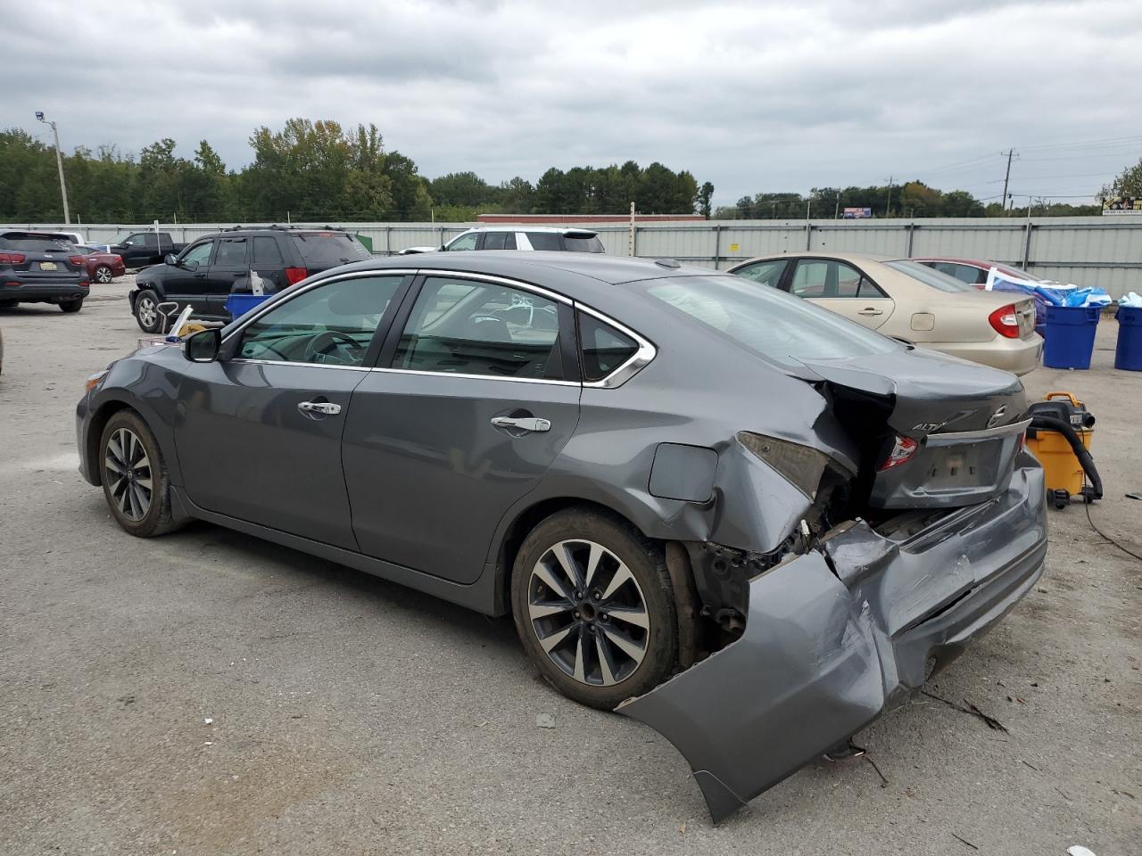 2016 Nissan Altima 2.5 - Image 2