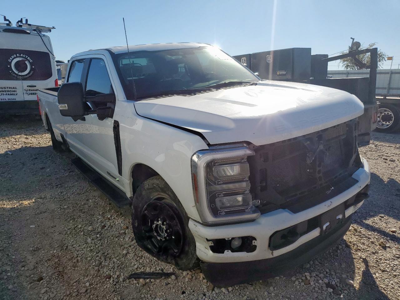 2024 Ford F350 Super Duty - Image 4