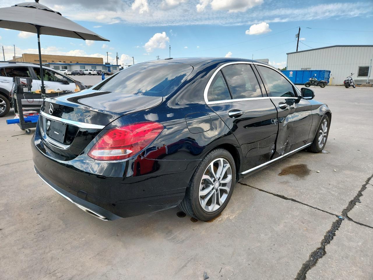 2016 Mercedes-Benz C 300 - Фото 3