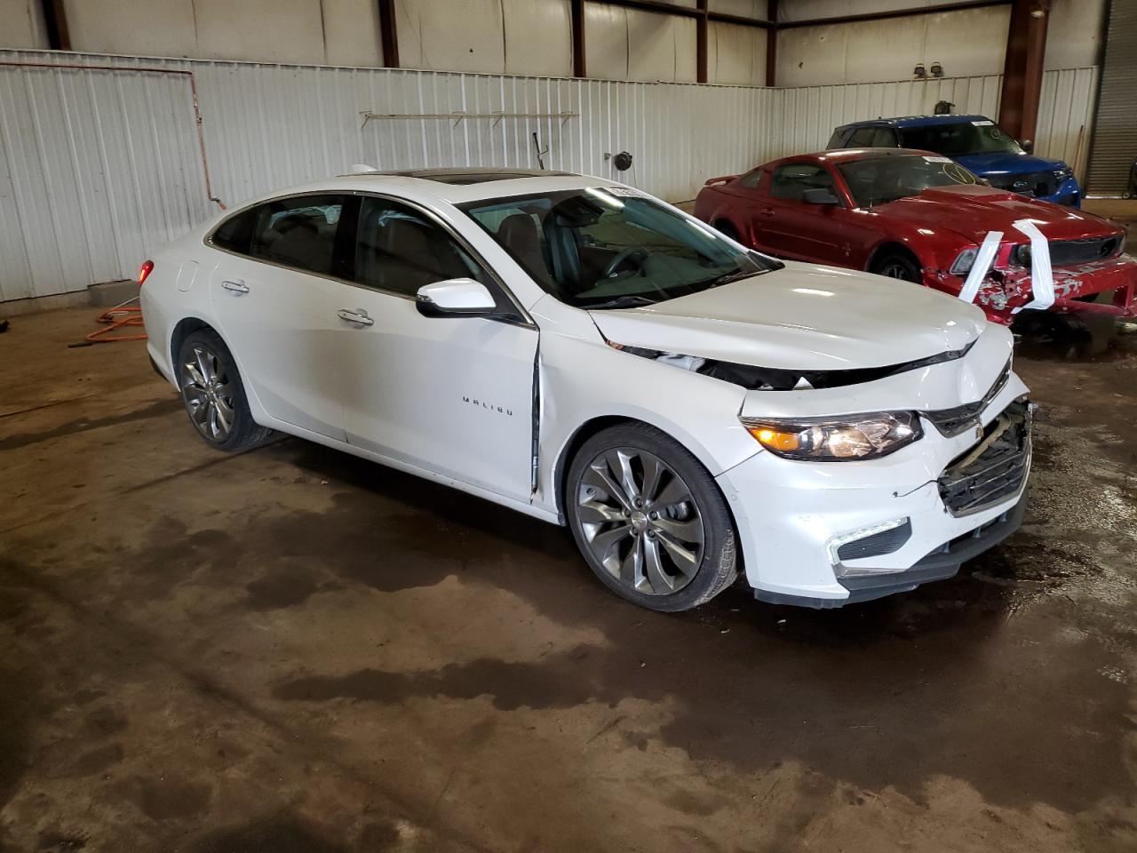 2017 Chevrolet Malibu Premier - Image 4
