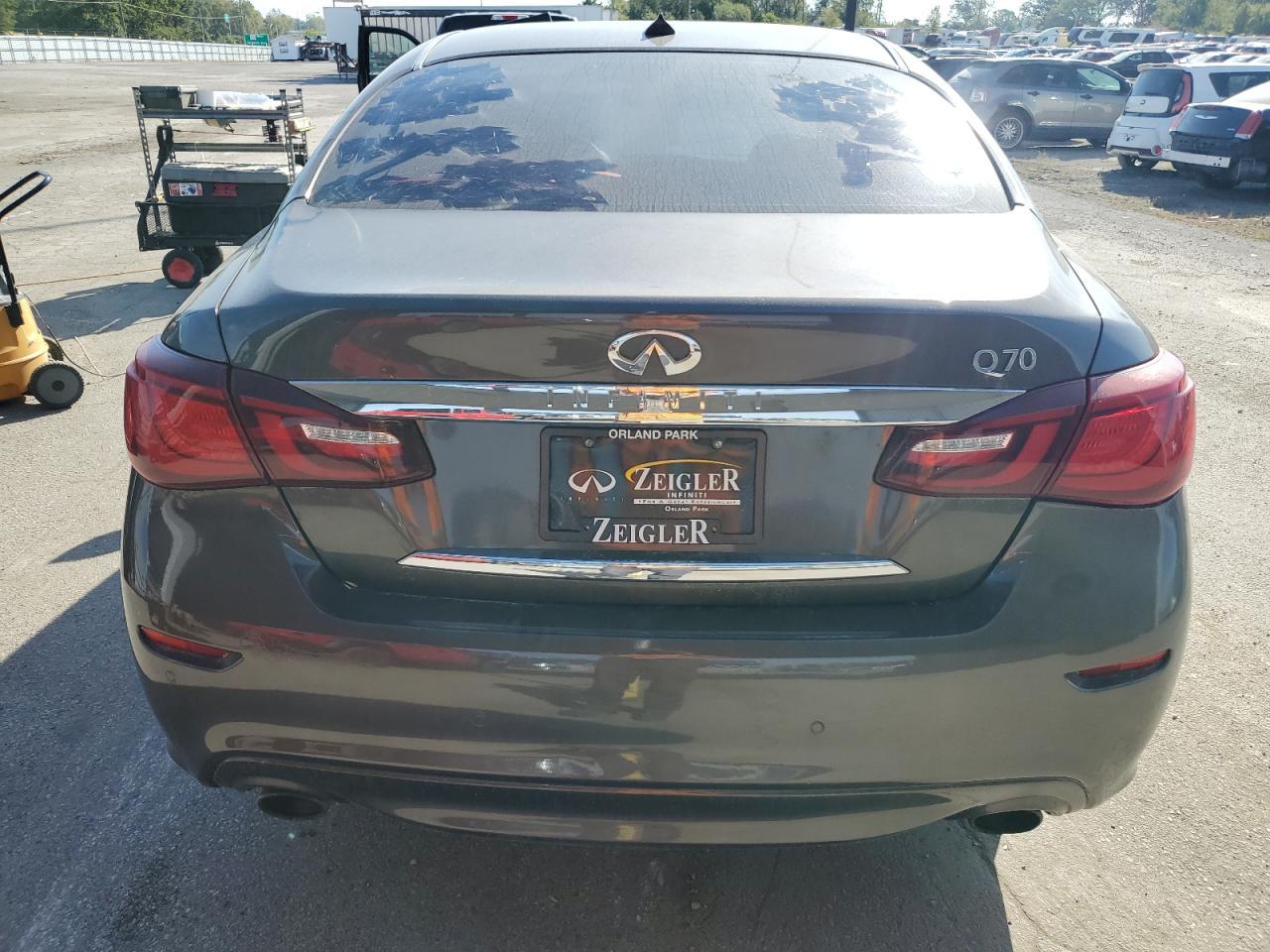 2017 Infiniti Q70 3.7 - Фото 6