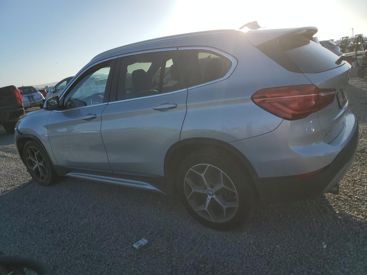 2019 BMW X1 Sdrive28I - Фото 2