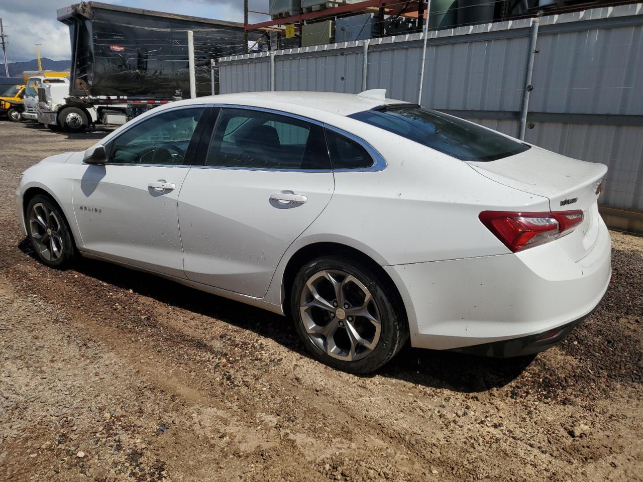 2020 Chevrolet Malibu Lt - Image 2