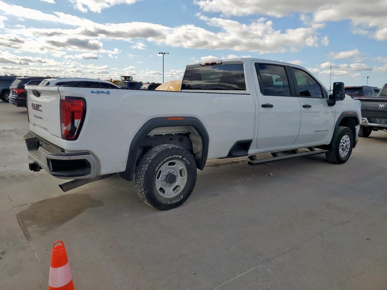 2021 GMC Sierra K2500 Heavy Duty - Фото 3