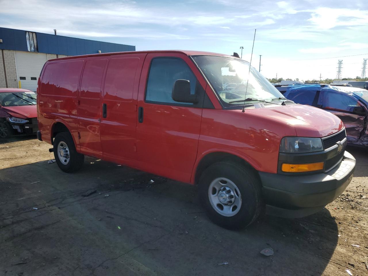 2019 Chevrolet Express G2500 - Фото 4