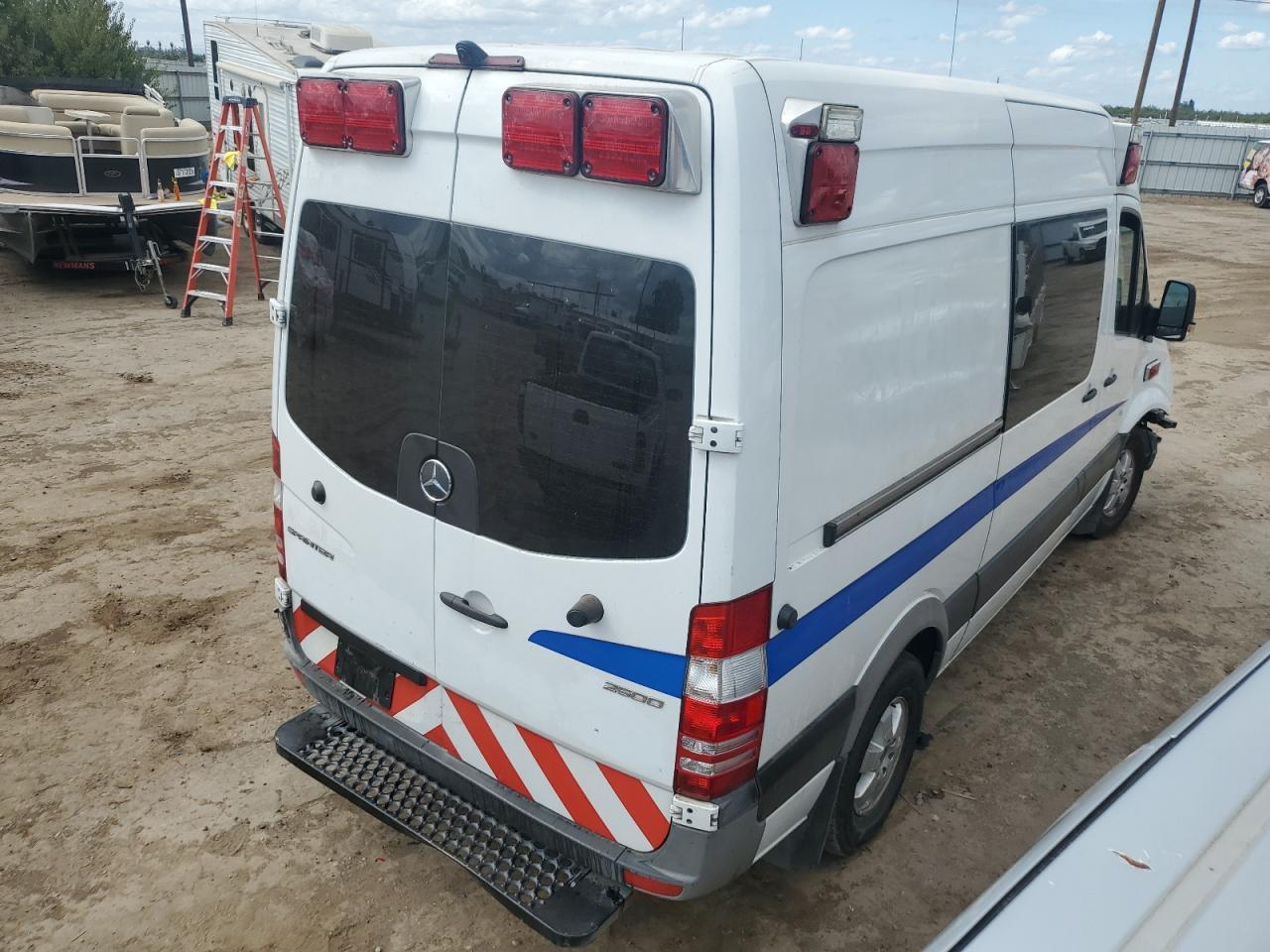 2017 Mercedes-Benz Sprinter 2500 - Image 3