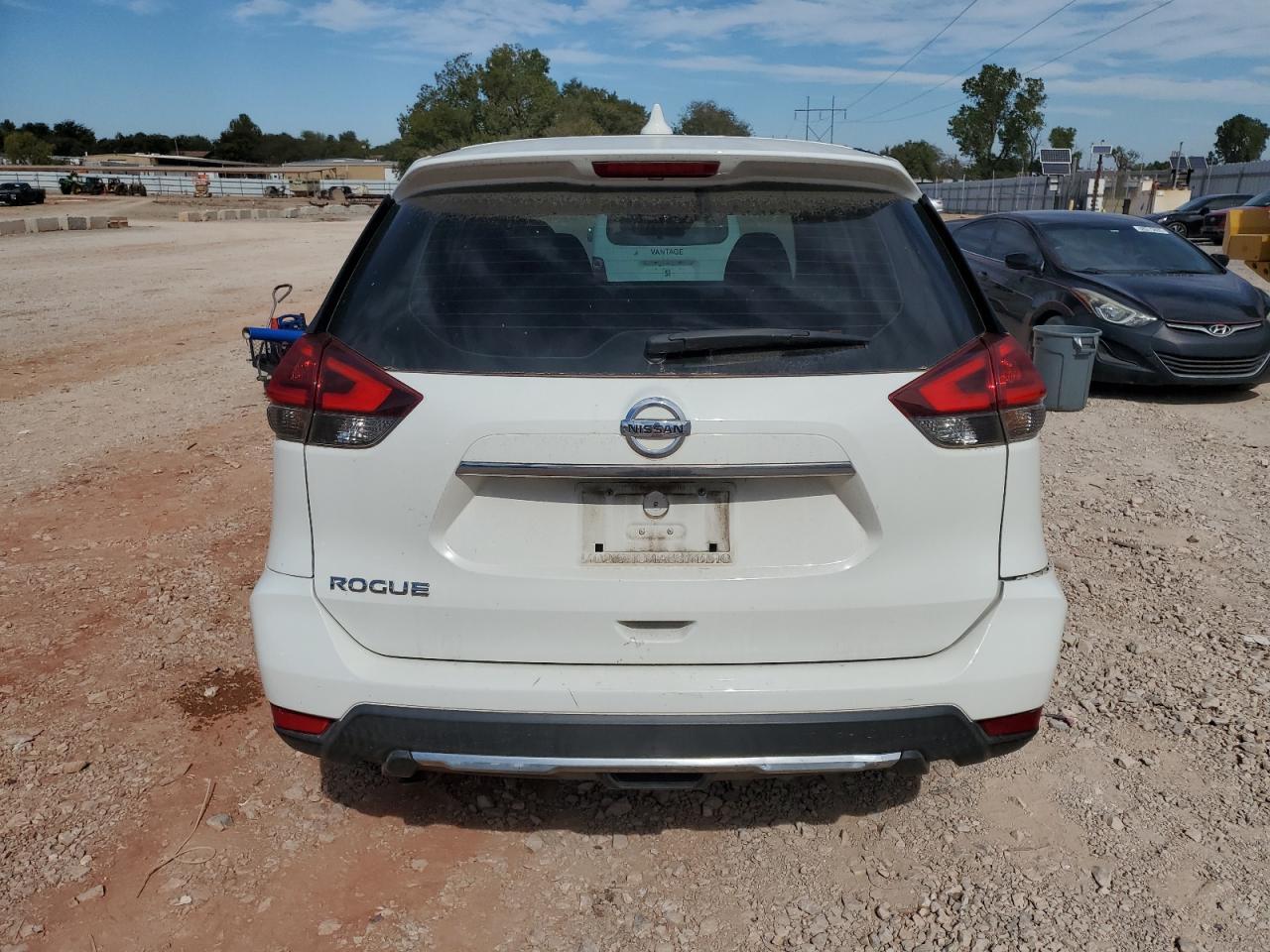 2020 Nissan Rogue S - Фото 6