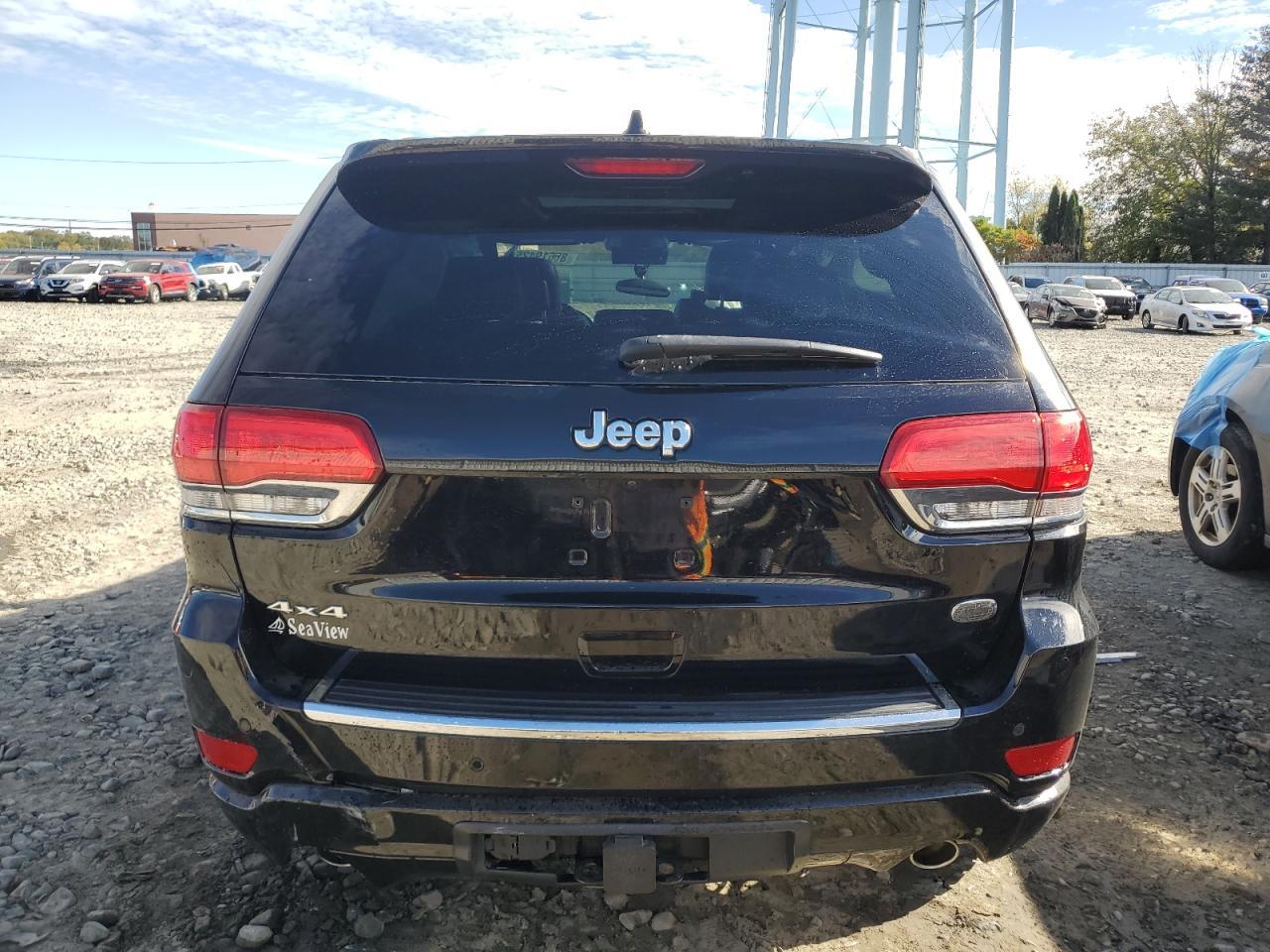 2021 Jeep Grand Cherokee Overland - Image 6
