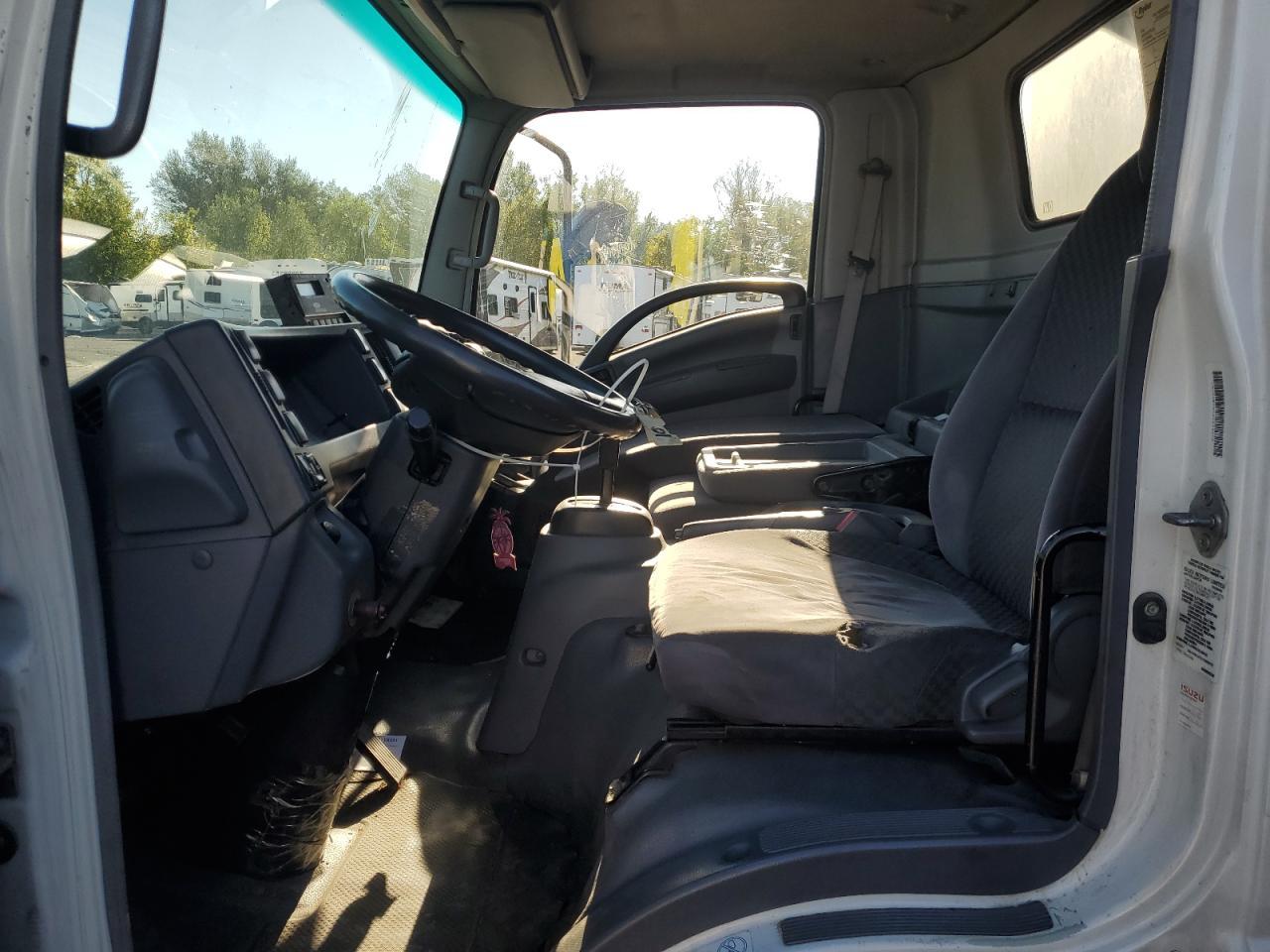 2010 Isuzu Npr - Фото 7