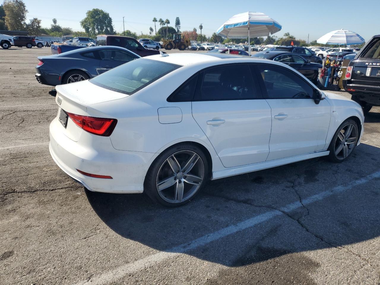 2016 Audi A3 Premium - Фото 3