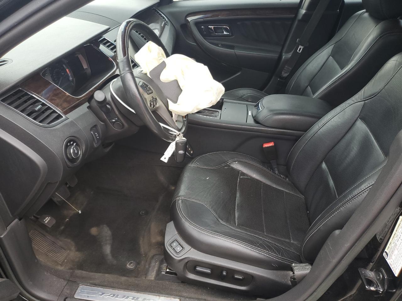 2015 Ford Taurus Limited - Image 7