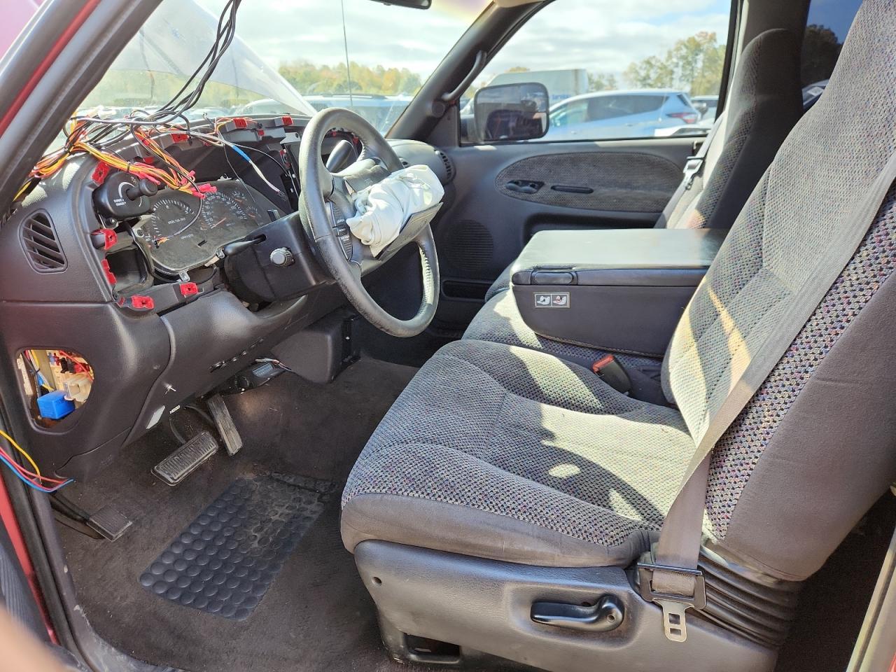 1998 Dodge Ram 2500 - Image 7