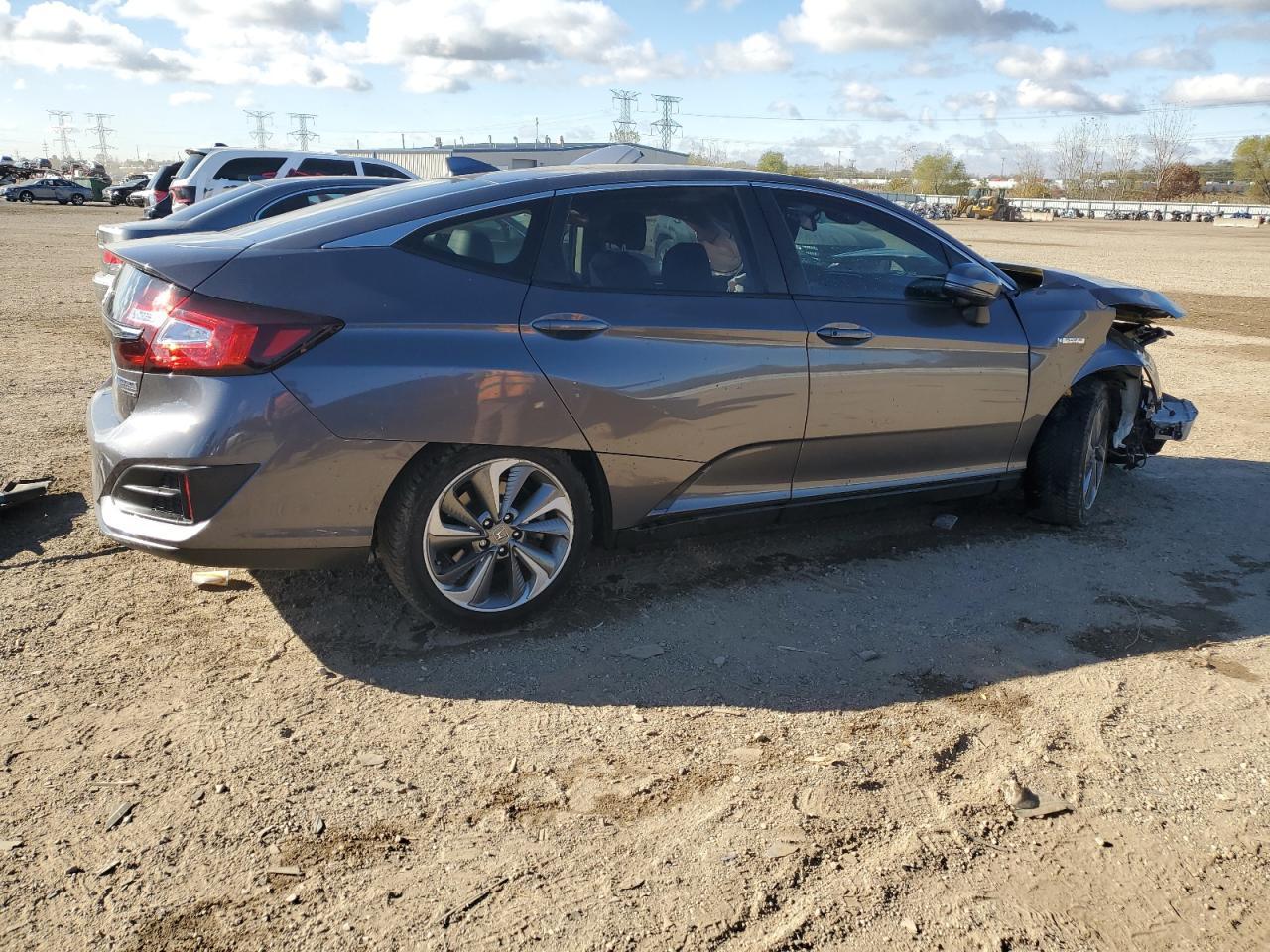 2018 Honda Clarity Touring - Image 3