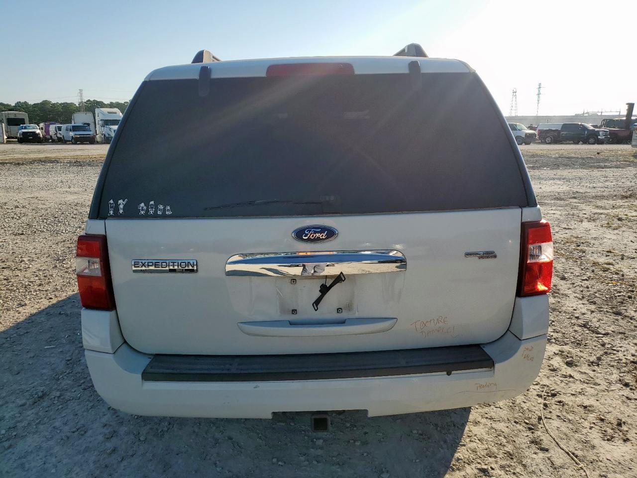 2008 Ford Expedition El Xlt - Фото 6