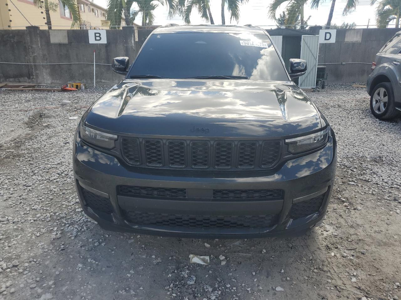 2024 Jeep Grand Cherokee L Limited - Image 5
