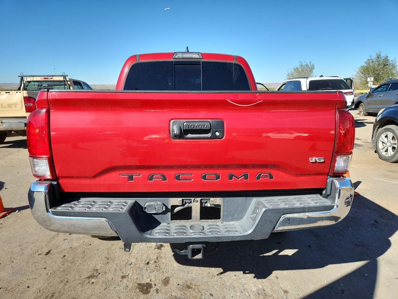 2017 Toyota Tacoma - Фото 6