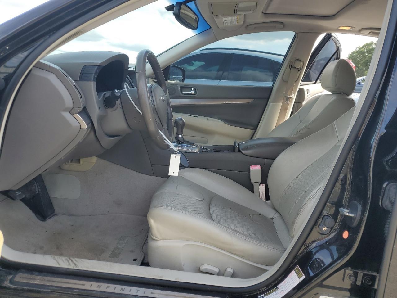 2011 Infiniti G25 - Image 7