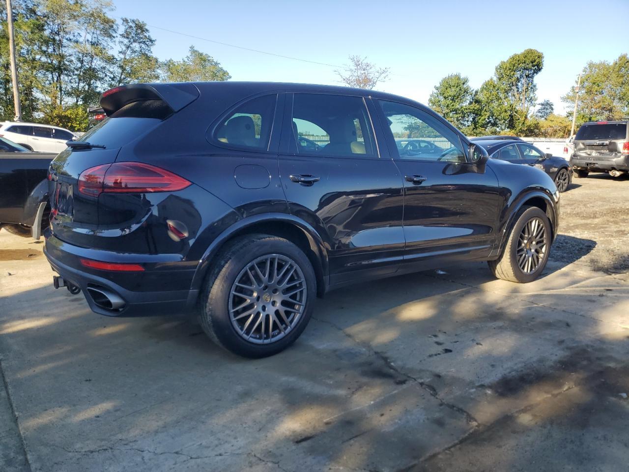 2017 Porsche Cayenne Platinum Edition - Фото 3