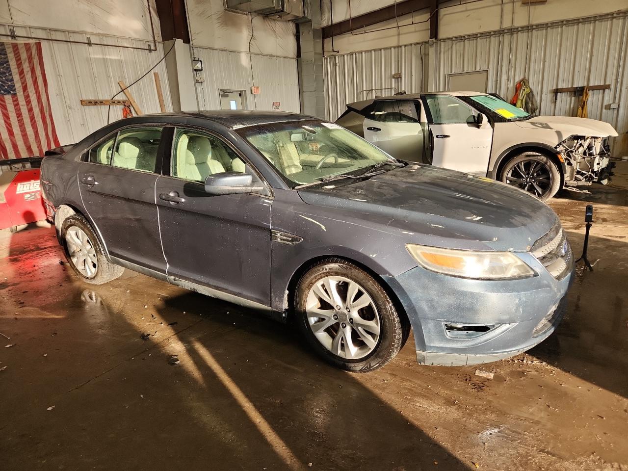 2010 Ford Taurus Sel - Фото 4