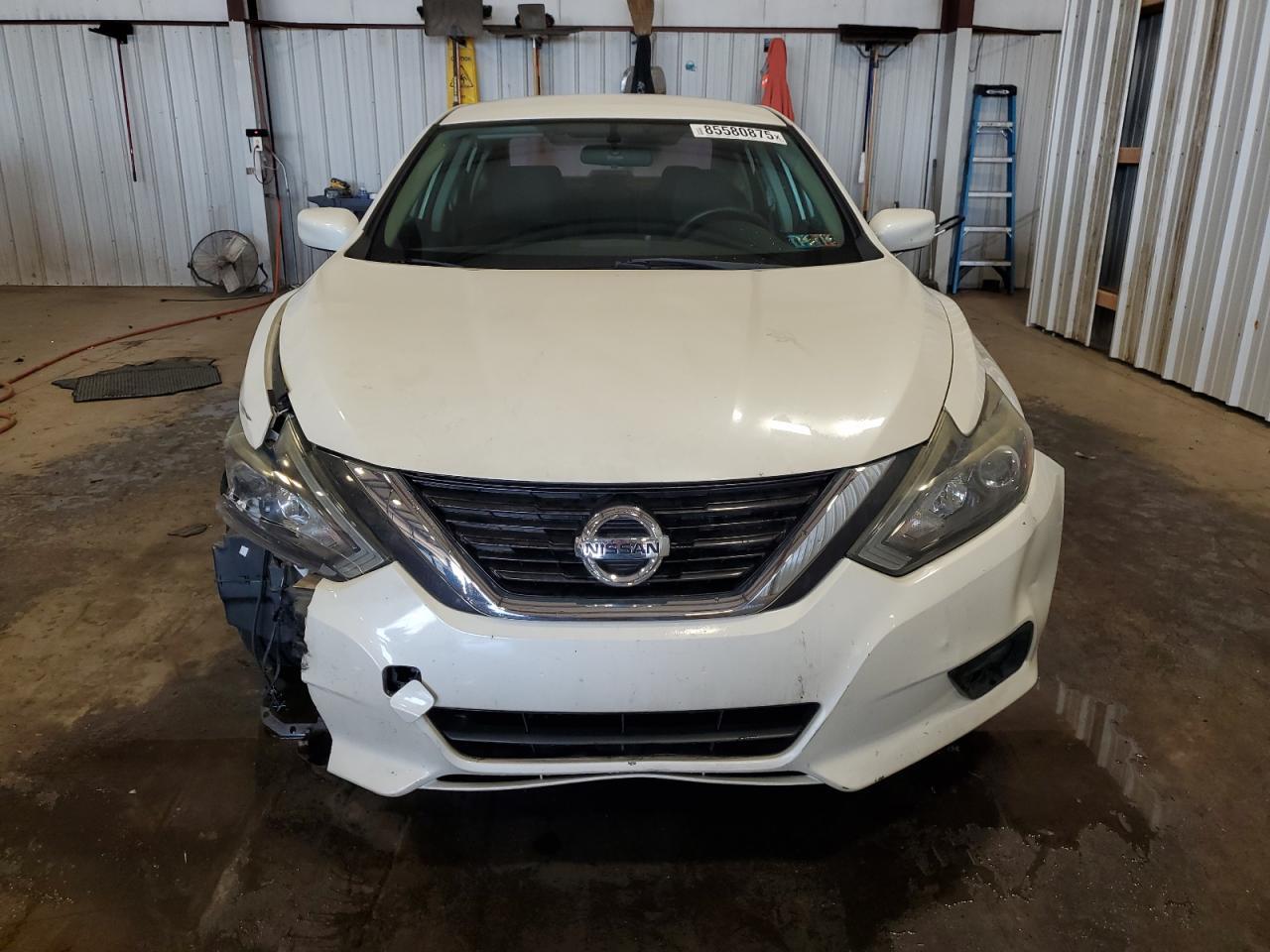 2016 Nissan Altima 2.5 - Image 5