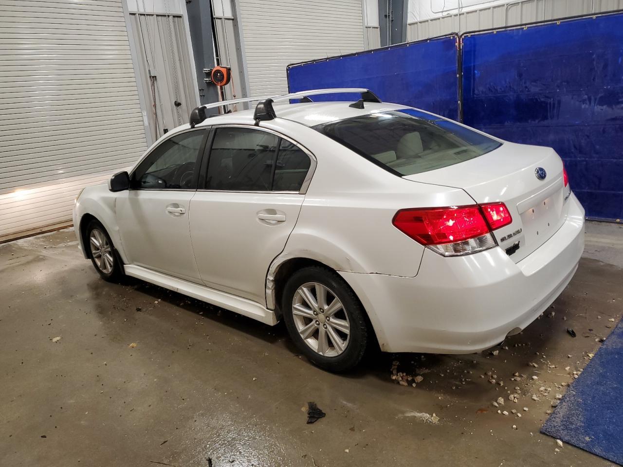 2012 Subaru Legacy 2.5I Premium - Фото 2