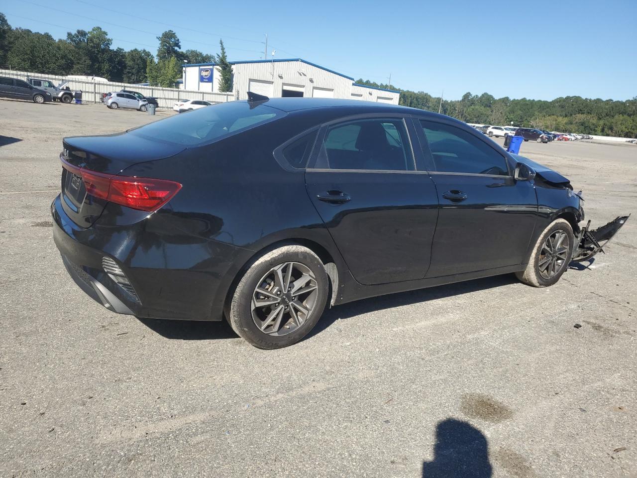 2024 Kia Forte Lx - Фото 3