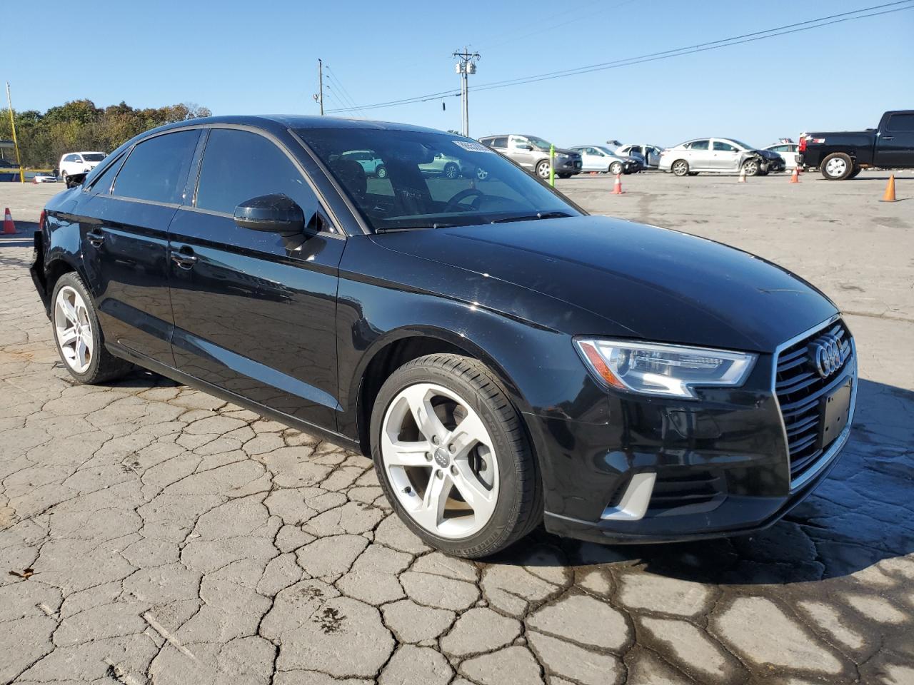 2018 Audi A3 Premium - Фото 4