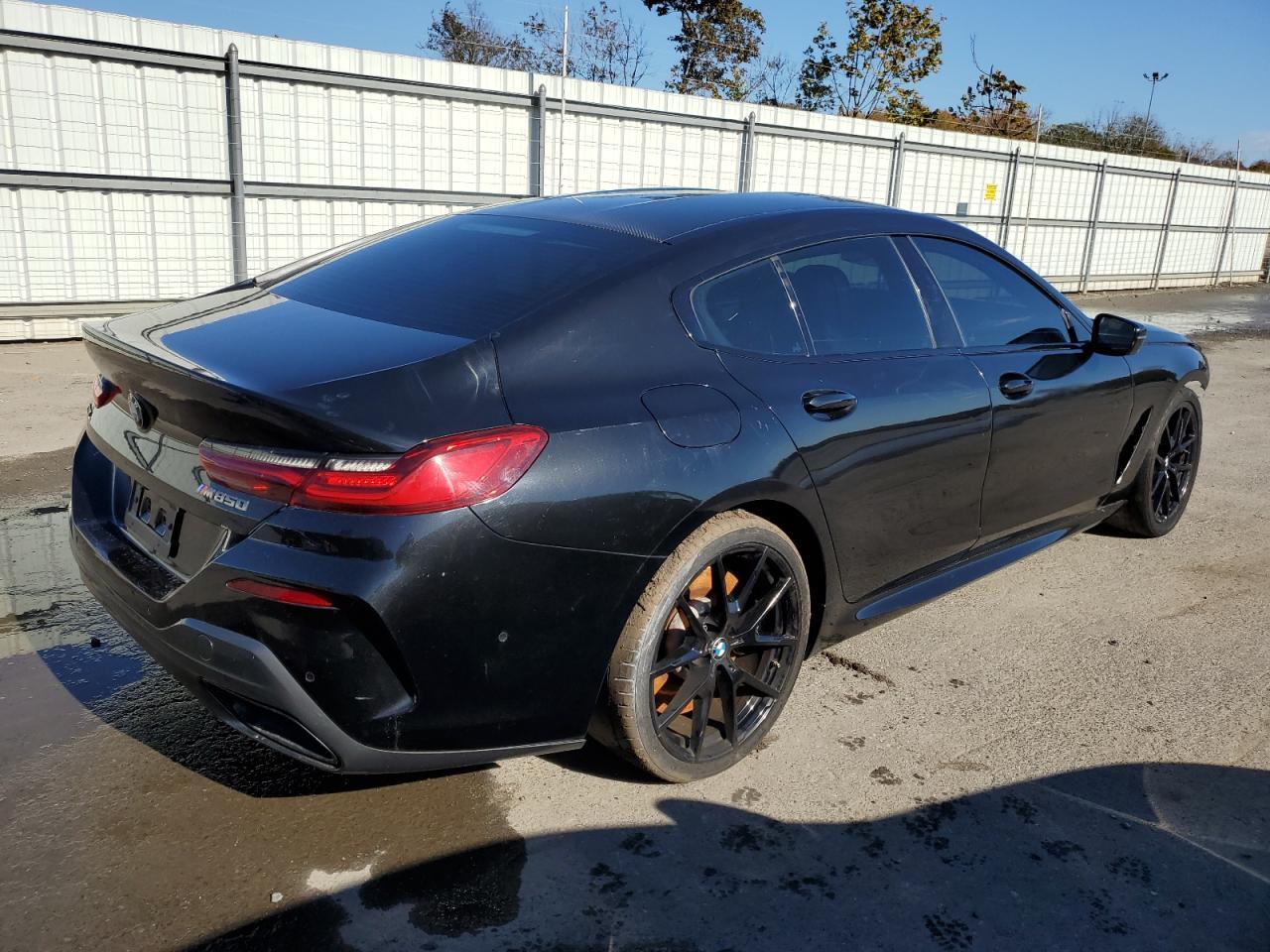 2022 BMW M850Xi - Фото 3