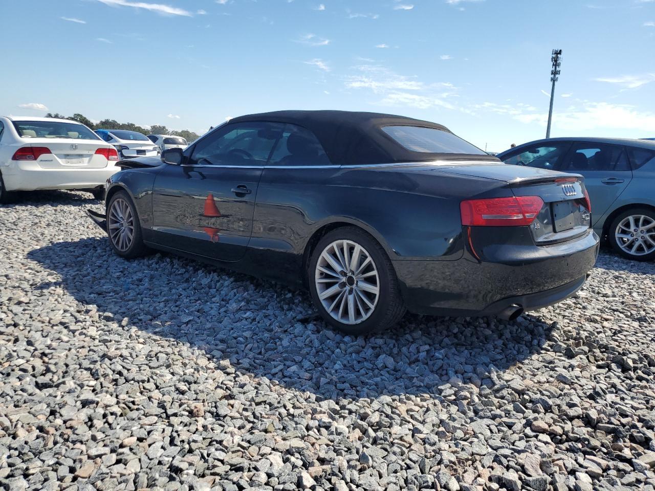 2011 Audi A5 Premium Plus - Фото 2