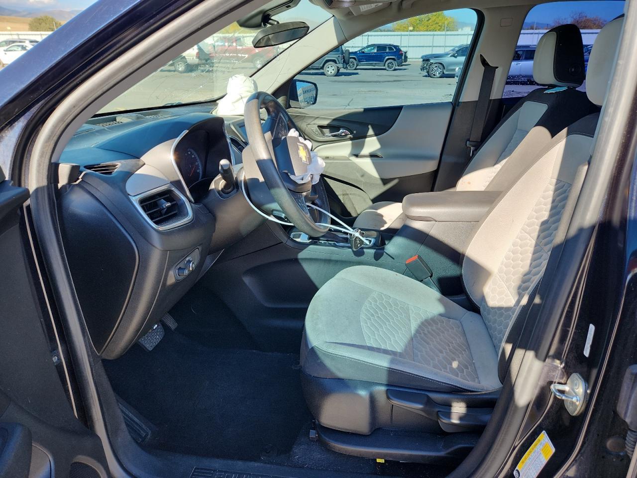 2020 Chevrolet Equinox Ls - Image 7