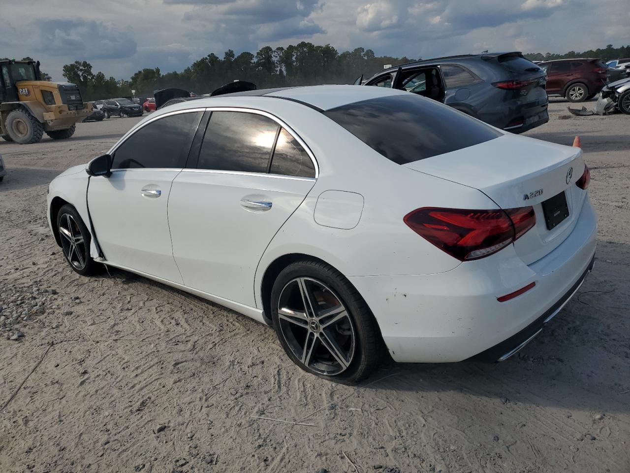 2021 Mercedes-Benz A 220 - Image 2