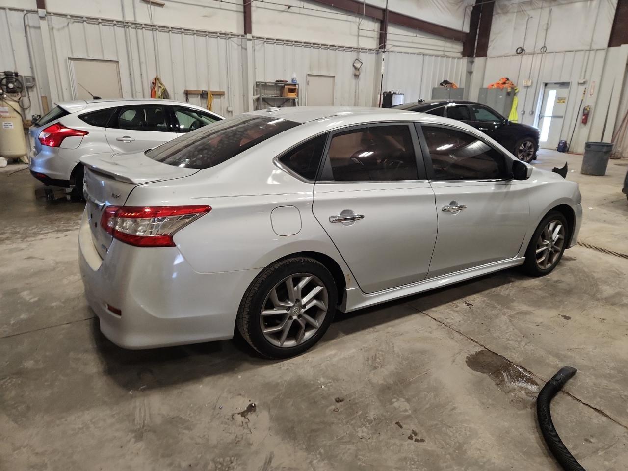 2013 Nissan Sentra S - Фото 3