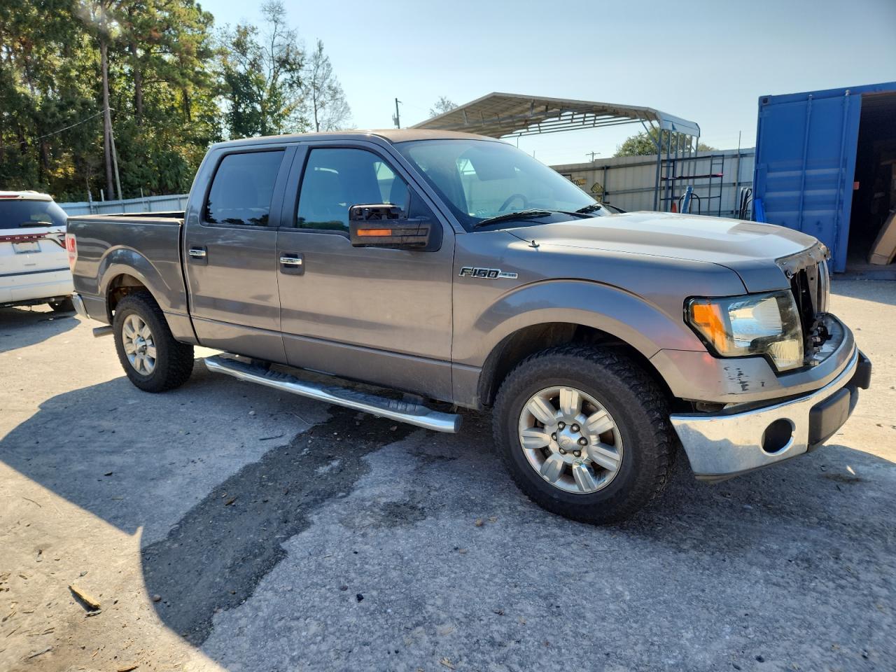 2011 Ford F150 Supercrew - Image 4