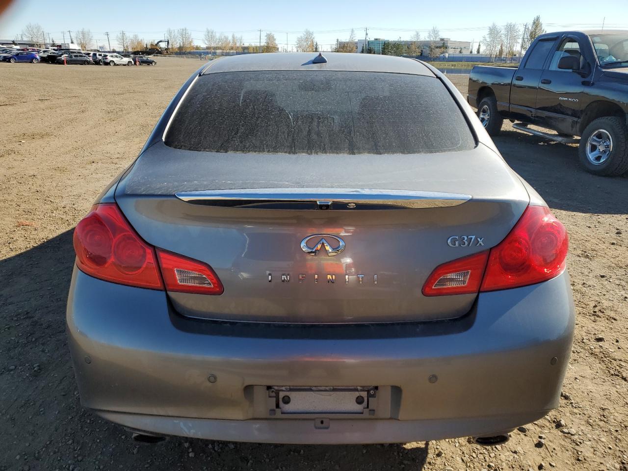 2010 Infiniti G37 - Фото 6